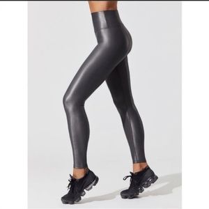 LIKE NEW - Carbon38 Takara Shine High Rise Leggings in Charcoal Gray SZ S
